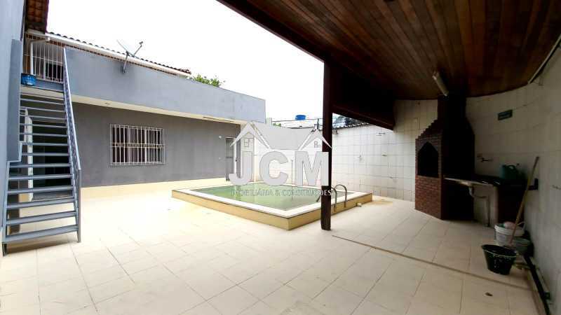 Casa à venda com 5 quartos, 291m² - Foto 1