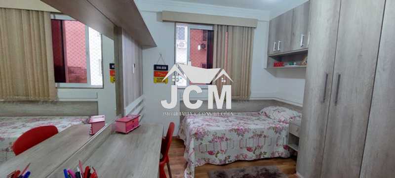 Apartamento à venda com 3 quartos, 104m² - Foto 8