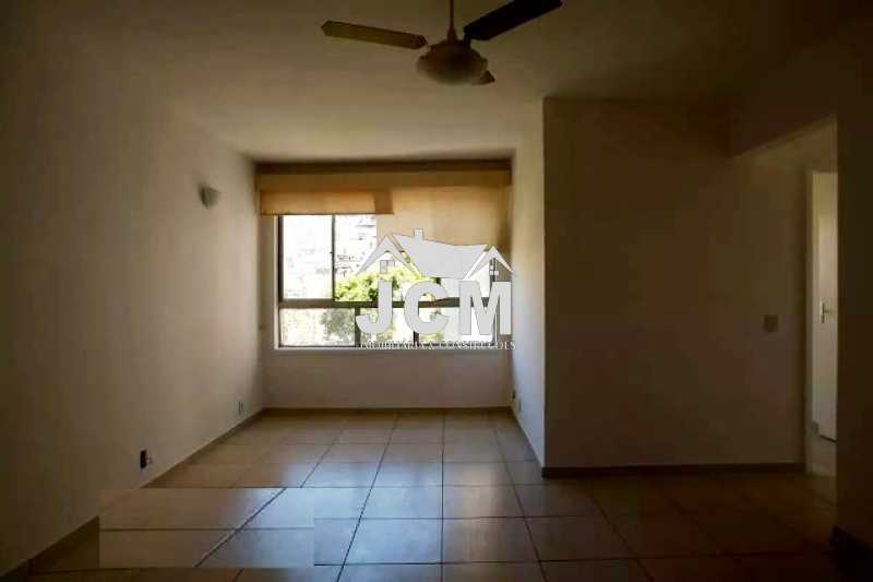 Apartamento à venda com 3 quartos, 70m² - Foto 2