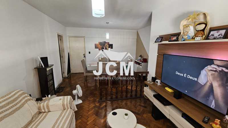 Apartamento à venda com 2 quartos, 62m² - Foto 3