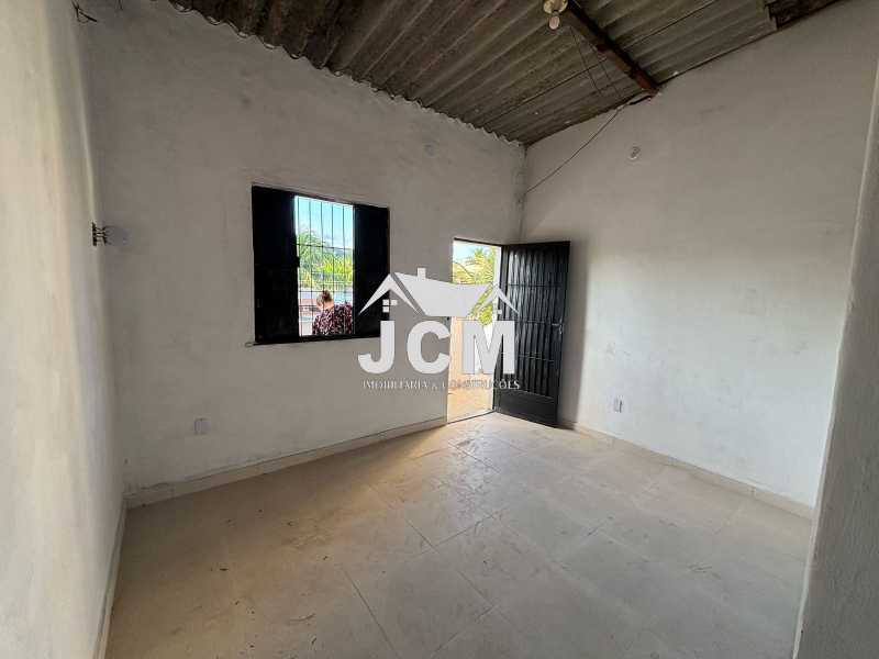 Casa à venda com 2 quartos, 65m² - Foto 13
