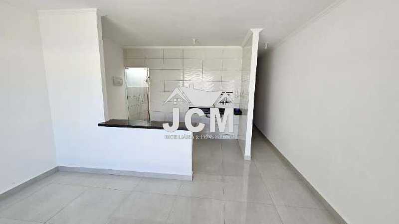 Casa à venda com 2 quartos, 68m² - Foto 2