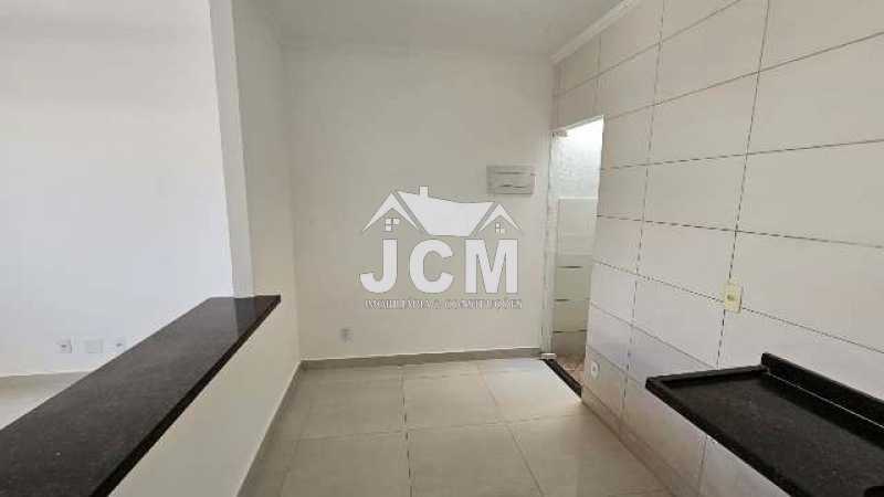 Casa à venda com 2 quartos, 68m² - Foto 9