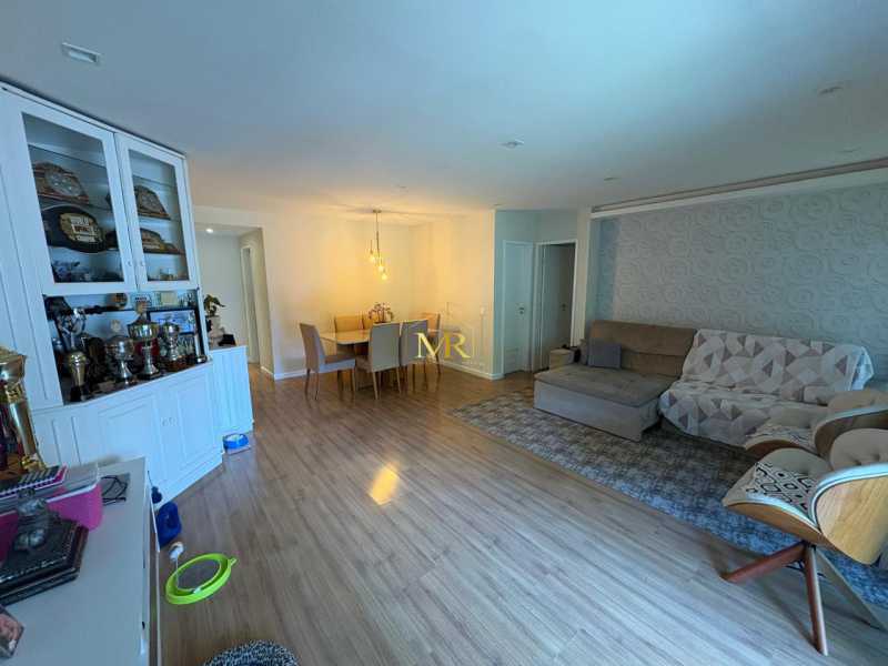 Apartamento, 3 quartos, 140 m² - Foto 2