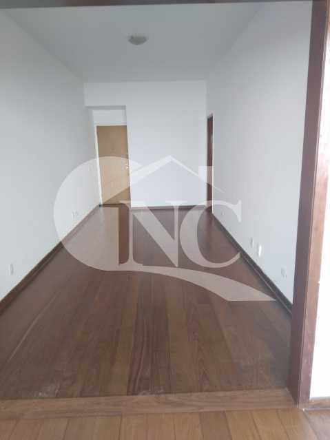 Apartamento à venda com 2 quartos, 80m² - Foto 2