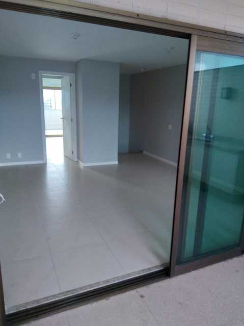 Cobertura à venda com 3 quartos, 250m² - Foto 18