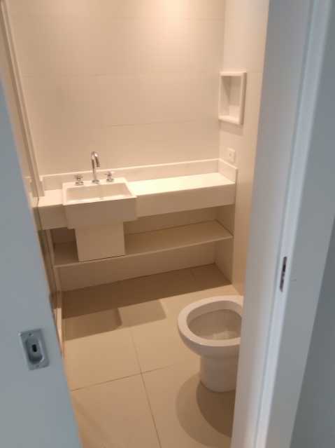 Cobertura à venda com 3 quartos, 250m² - Foto 17