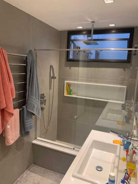 Cobertura à venda com 3 quartos, 254m² - Foto 12