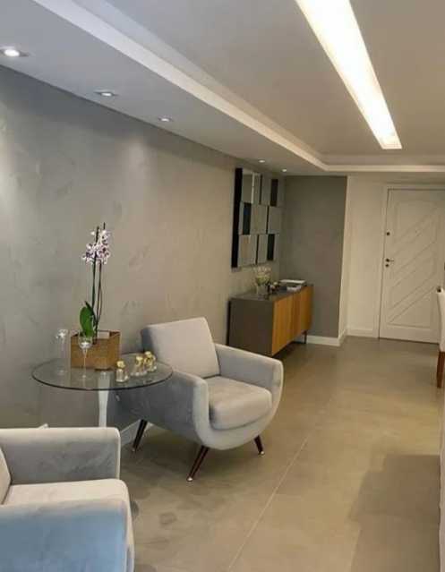 Apartamento à venda com 3 quartos, 169m² - Foto 4