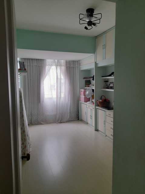 Apartamento à venda com 3 quartos, 159m² - Foto 16