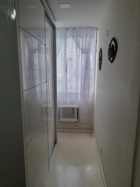 Apartamento à venda com 3 quartos, 159m² - Foto 20