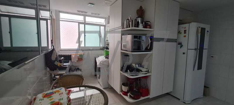 Apartamento à venda com 3 quartos, 215m² - Foto 12