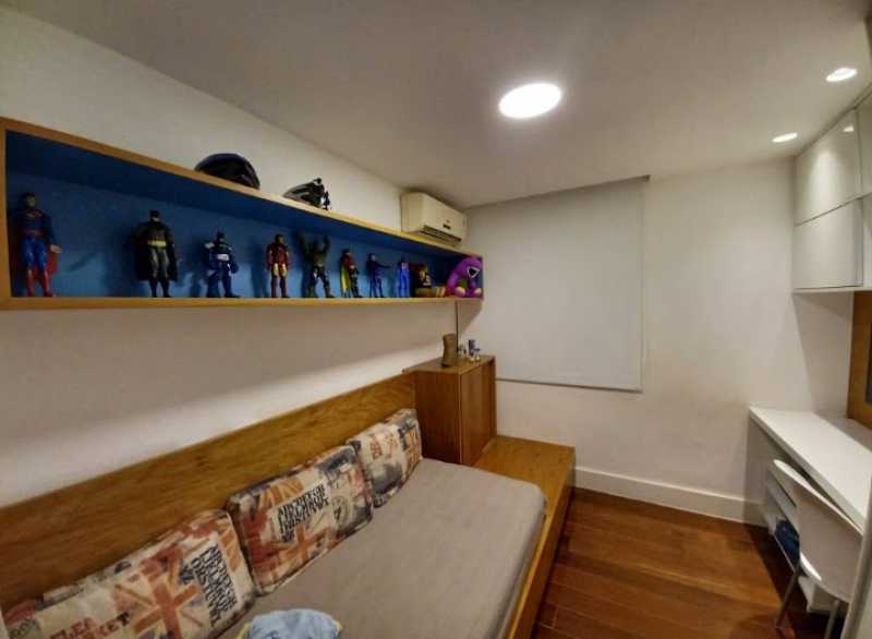 Apartamento à venda com 3 quartos, 169m² - Foto 17