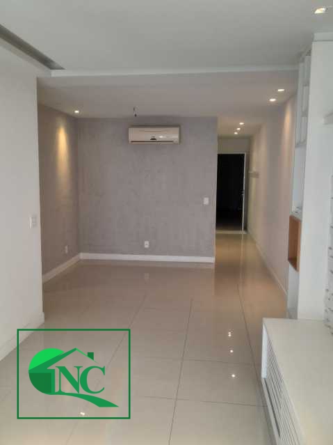 Apartamento à venda com 3 quartos, 119m² - Foto 1