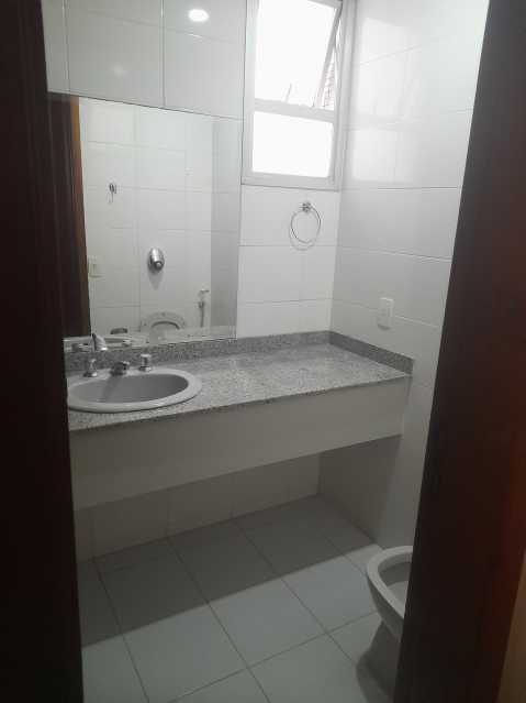 Apartamento à venda com 3 quartos, 160m² - Foto 11