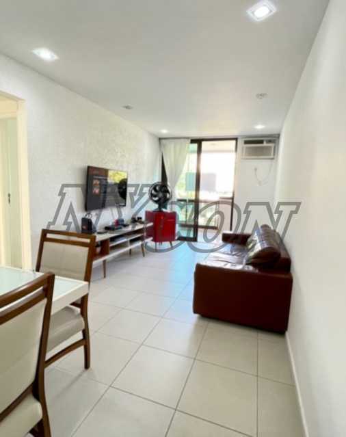 Apartamento à venda com 3 quartos, 120m² - Foto 1