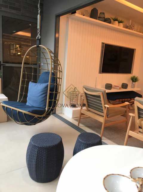 Apartamento à venda com 4 quartos, 147m² - Foto 3