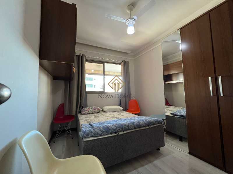 Apartamento à venda com 4 quartos, 190m² - Foto 13