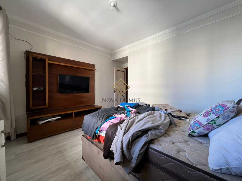 Apartamento à venda com 4 quartos, 190m² - Foto 18