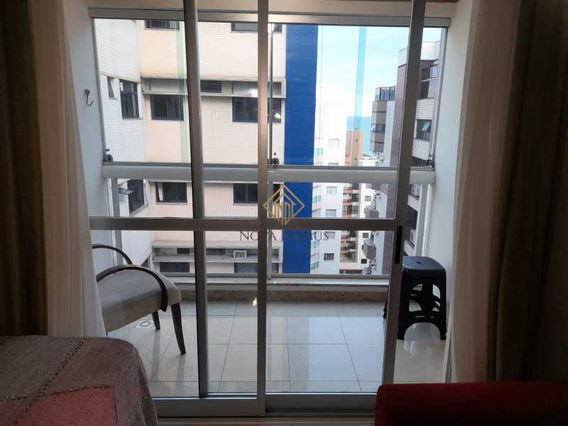 Apartamento à venda com 2 quartos, 77m² - Foto 11