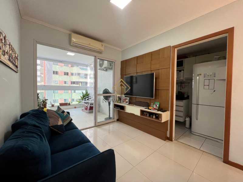 Apartamento à venda com 3 quartos, 90m² - Foto 3