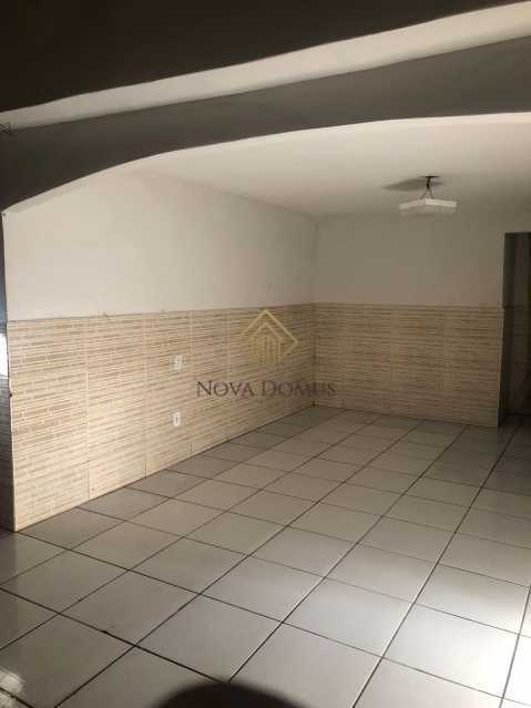 Casa à venda com 5 quartos, 281m² - Foto 2