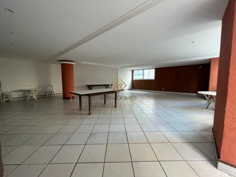 Cobertura à venda com 4 quartos, 200m² - Foto 27