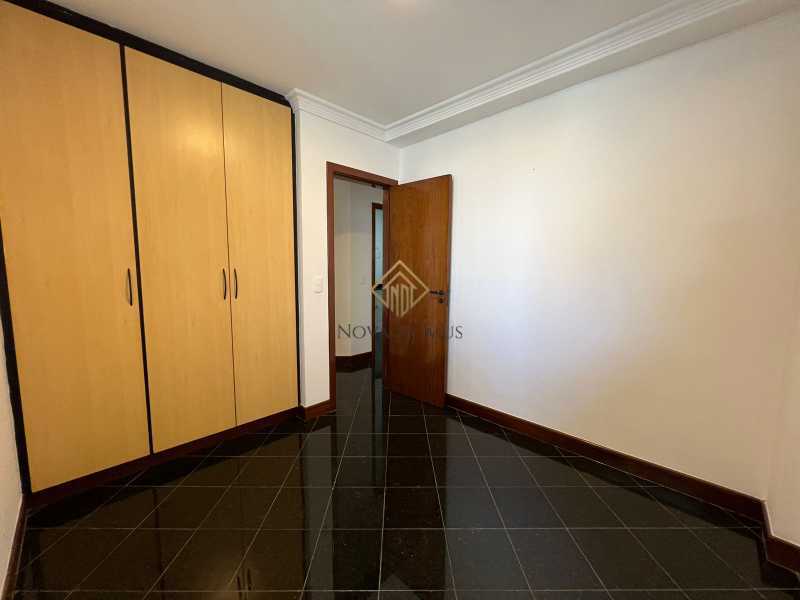 Cobertura à venda com 4 quartos, 200m² - Foto 15