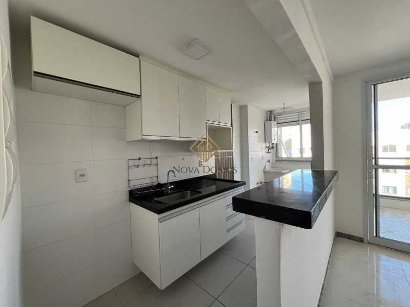 Apartamento à venda com 3 quartos, 78m² - Foto 2