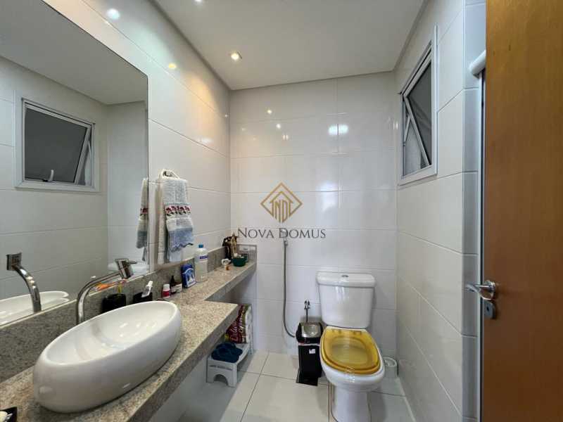 Apartamento à venda com 2 quartos, 70m² - Foto 17