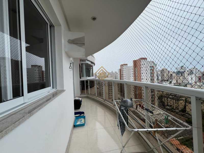 Apartamento à venda com 2 quartos, 70m² - Foto 7