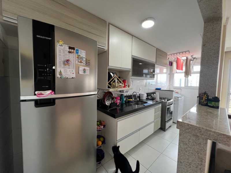 Apartamento à venda com 2 quartos, 70m² - Foto 9