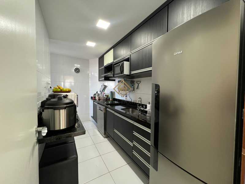 Apartamento à venda com 2 quartos, 101m² - Foto 9