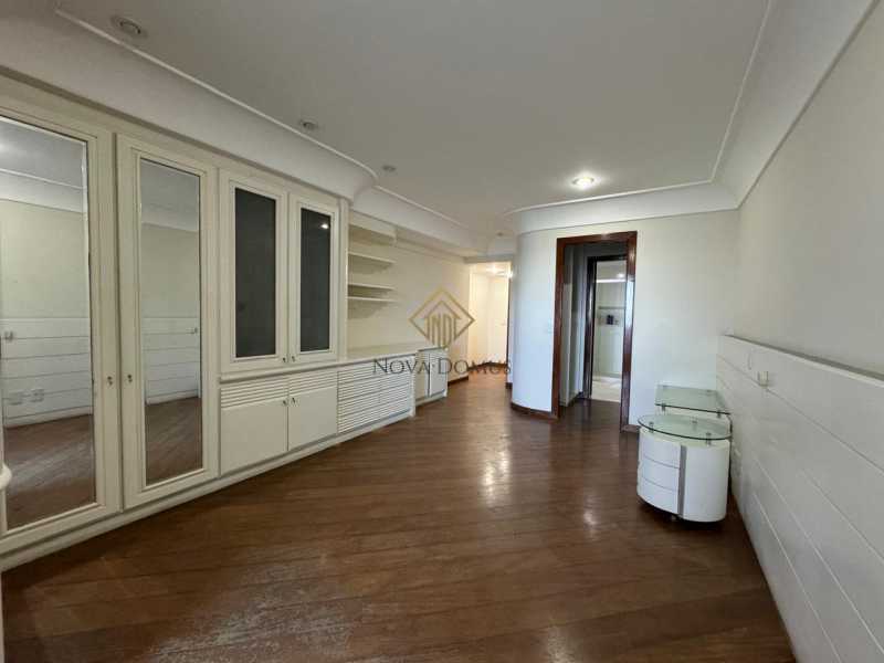 Apartamento à venda com 3 quartos, 364m² - Foto 14