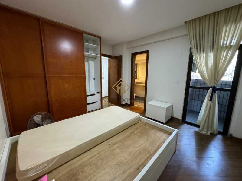 Apartamento à venda com 3 quartos, 364m² - Foto 19