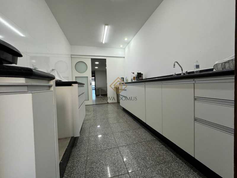 Apartamento à venda com 3 quartos, 364m² - Foto 22