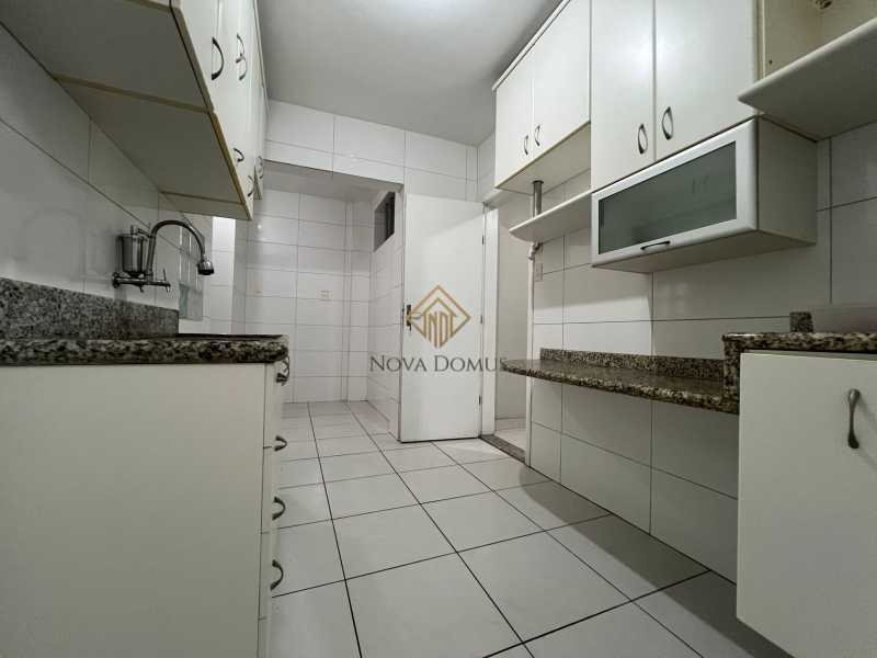 Apartamento à venda com 3 quartos, 103m² - Foto 7