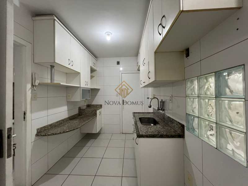 Apartamento à venda com 3 quartos, 103m² - Foto 9