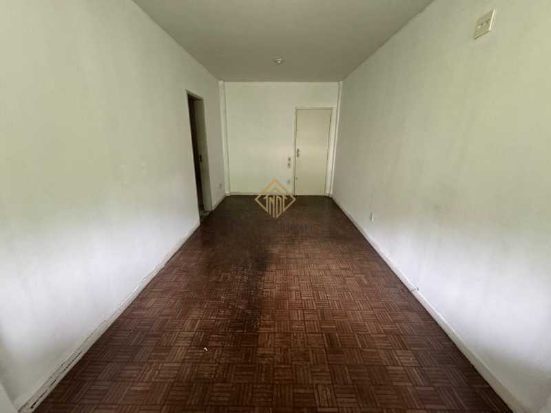 Apartamento à venda com 2 quartos, 91m² - Foto 17