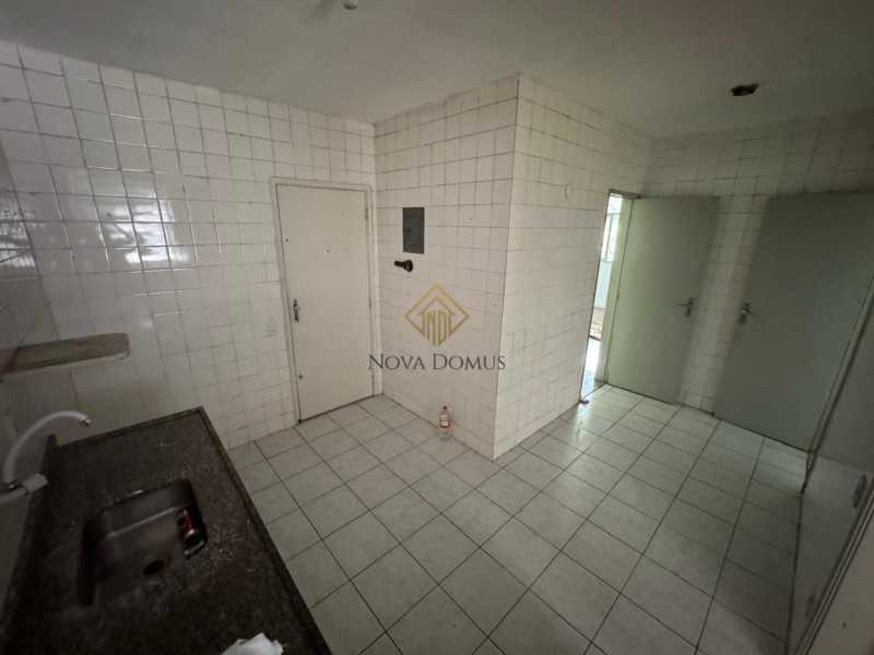 Apartamento à venda com 2 quartos, 91m² - Foto 2