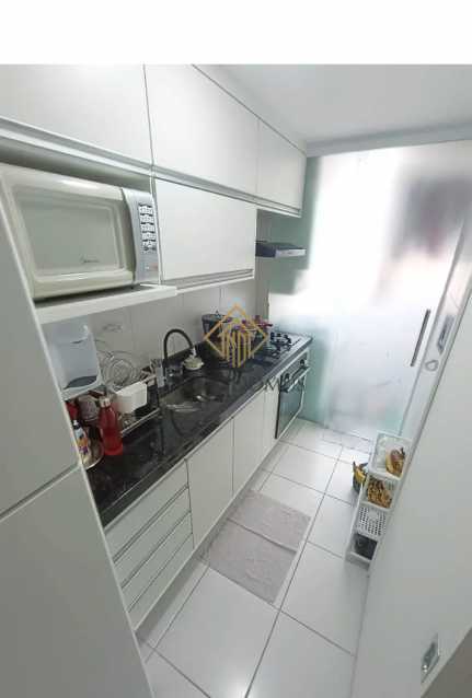 Apartamento à venda com 2 quartos, 70m² - Foto 10