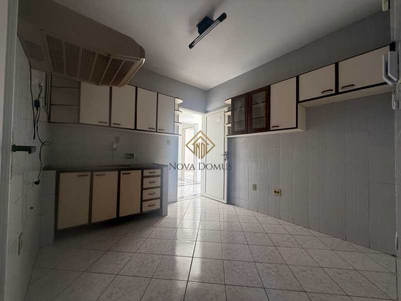 Apartamento à venda com 3 quartos, 115m² - Foto 6