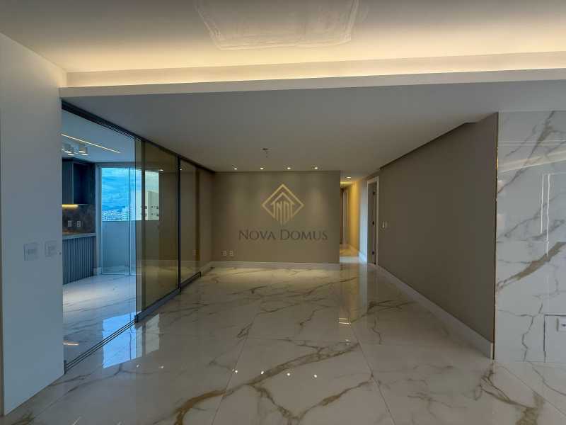 Cobertura à venda com 5 quartos, 550m² - Foto 8