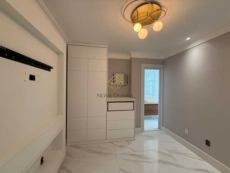Cobertura à venda com 5 quartos, 550m² - Foto 28
