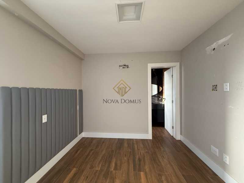 Cobertura à venda com 5 quartos, 550m² - Foto 19
