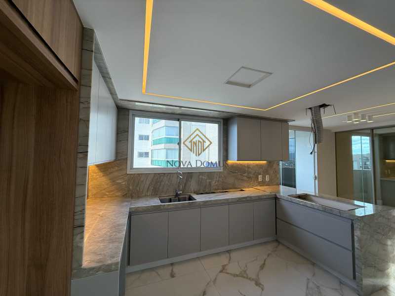 Cobertura à venda com 5 quartos, 550m² - Foto 23