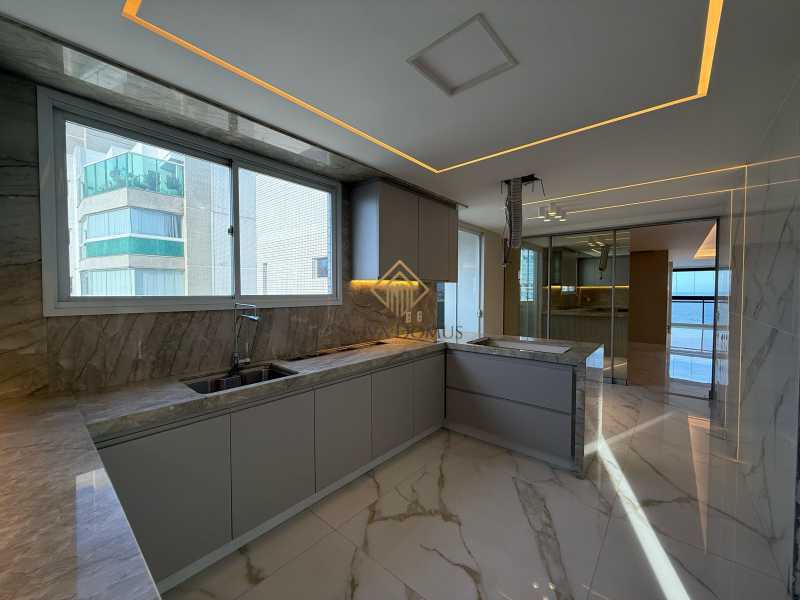 Cobertura à venda com 5 quartos, 550m² - Foto 22