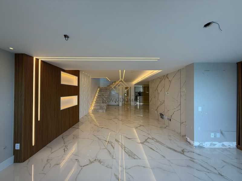 Cobertura à venda com 5 quartos, 550m² - Foto 9