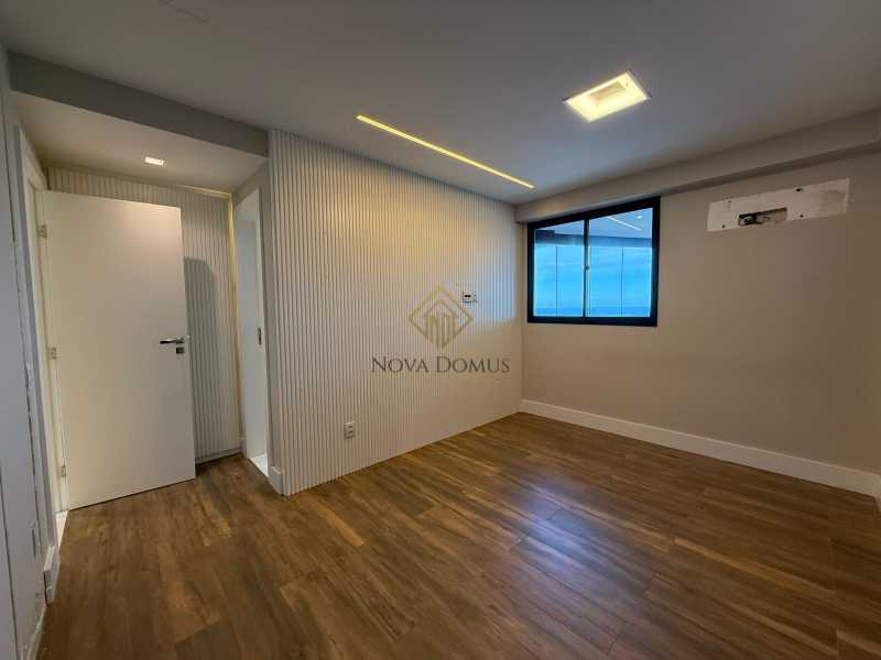 Cobertura à venda com 5 quartos, 550m² - Foto 17