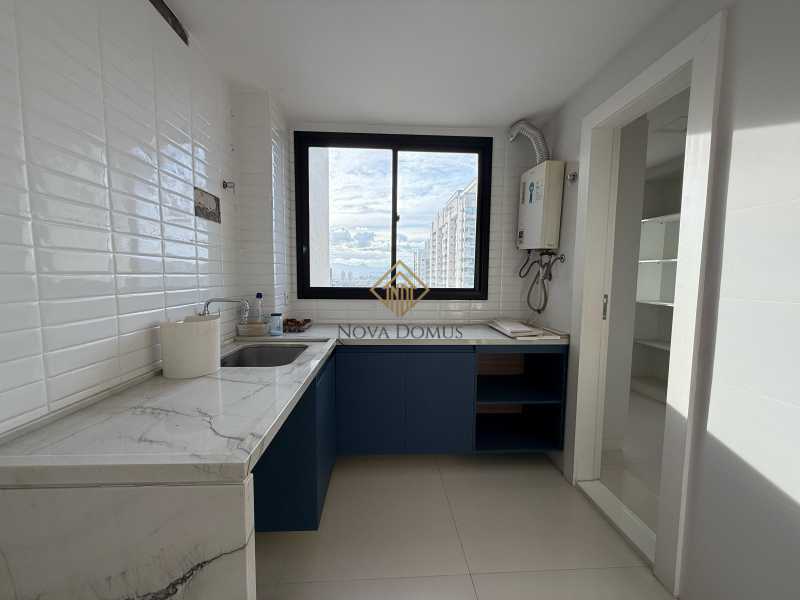 Cobertura à venda com 5 quartos, 550m² - Foto 25
